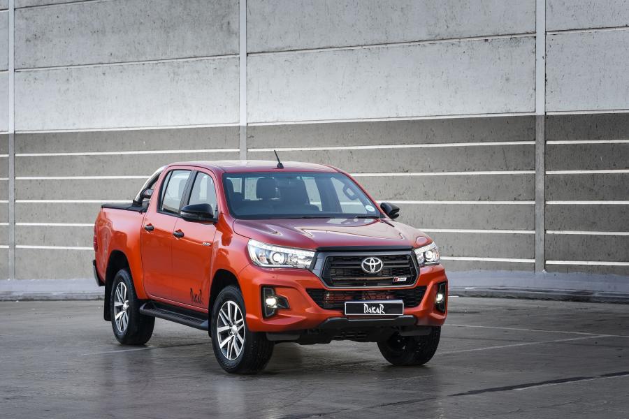  Toyota Hilux Dakar Double Cab 2018 года  (ZA) (фото 16 из 40)